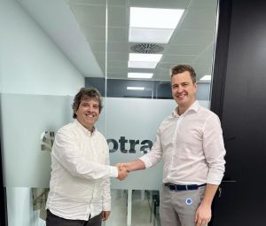 Marc Delgado, Director General of Sensotran and Alexander Larsson, CEO of Safe Monitoring Group Marc Delgado, Director General of Sensotran and Alexander Larsson, CEO of Safe Monitoring Group